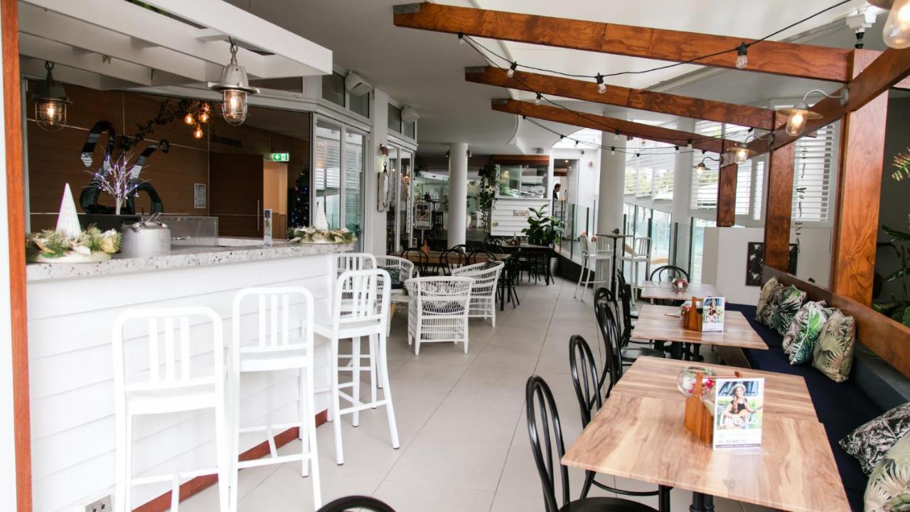 Rumba Beach Resort Калаундра Экстерьер фото The interior of the restaurant