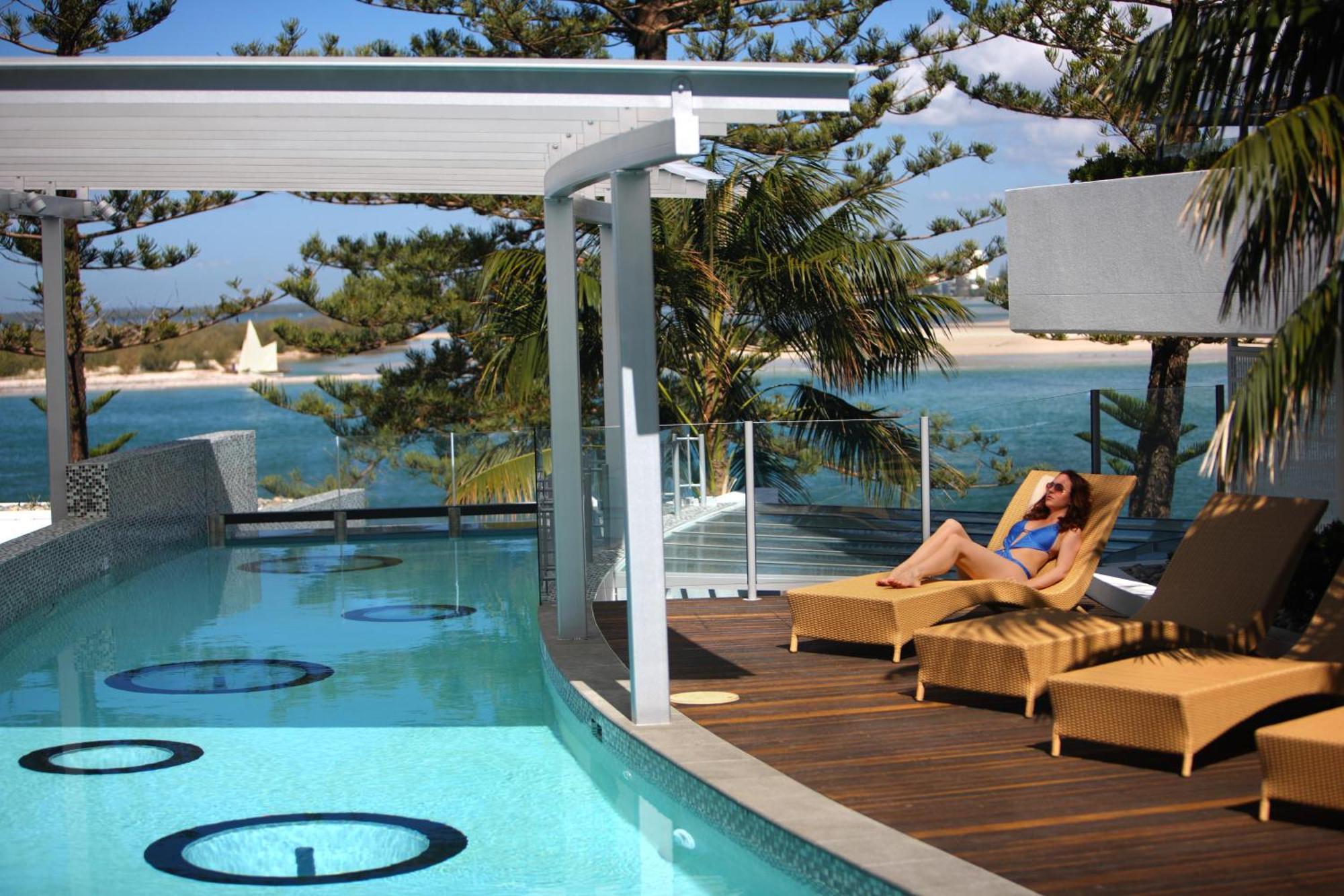 Rumba Beach Resort Калаундра Экстерьер фото Pool at Peppers Beach Club Resort