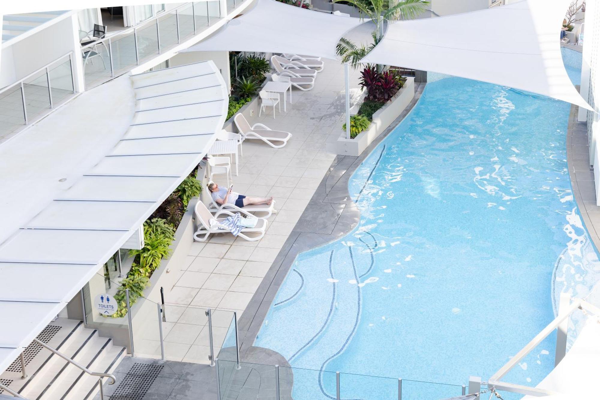 Rumba Beach Resort Калаундра Экстерьер фото